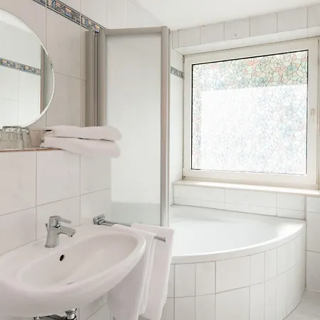 ラインホテル ラム